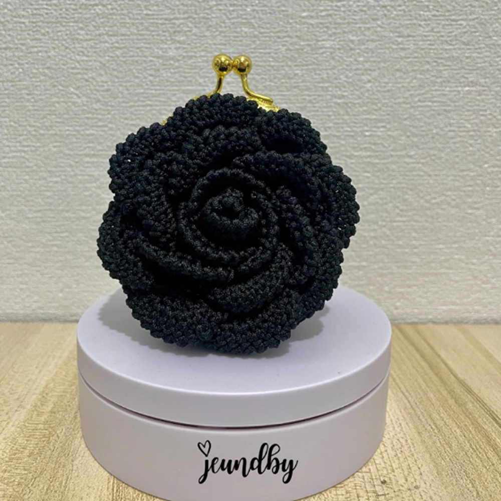 Carteira Flor de Crochê Artesanal